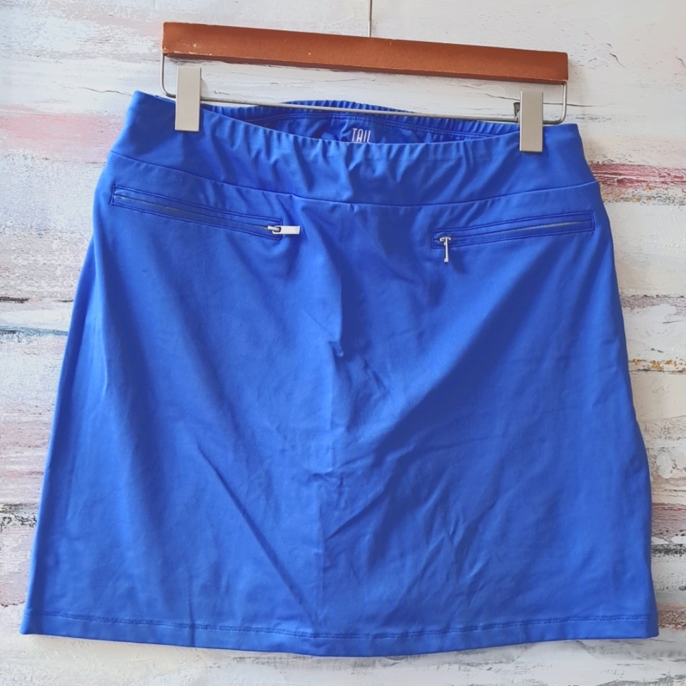 44. Sz M Tail golf Skort